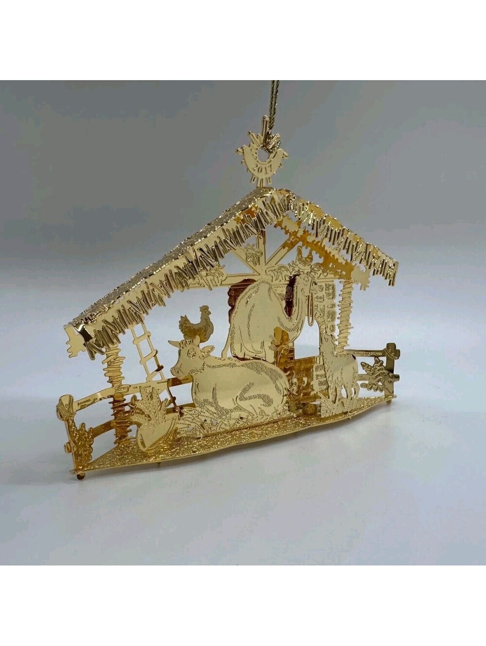 Danbury Mint 2017 Nativity Scene Christmas Ornament 23K Gold Plated Manger EUC